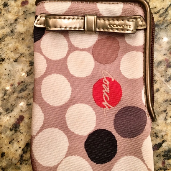 Coach Mini Clutch Wristlet - Picture 3 of 5